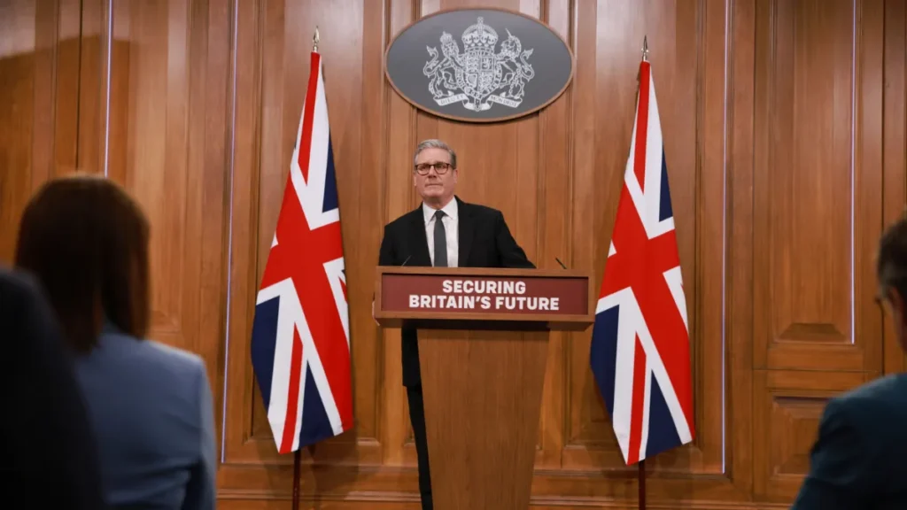 some migrants to face 20 year wait for settled status