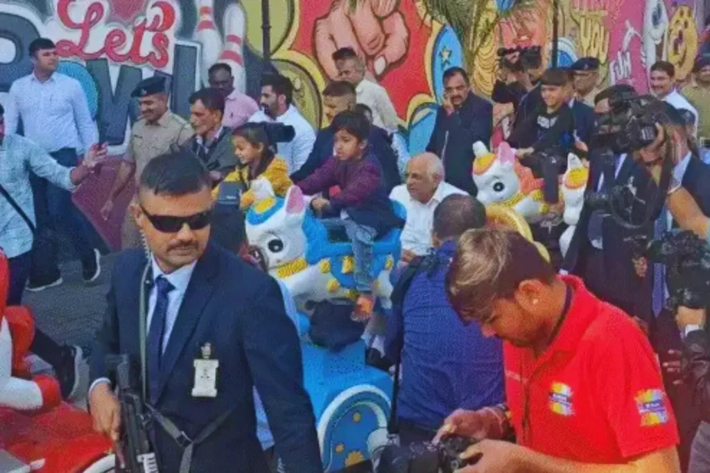 CM Becomes a Child With Children